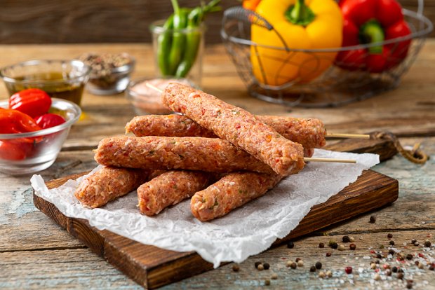 Pork Minced Meat With Peppers Kebab 550g