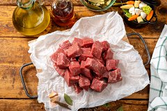 Beef Rose Veal Cy Stew Steak Cubes 550g